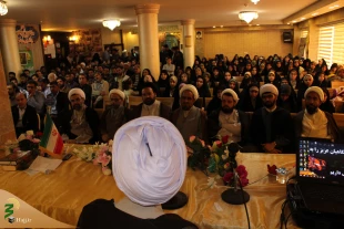 حجت‌الاسلام والمسلمین نجفی روحانی:

ولایتمداری و بصیرت مانعی در برابر انحراف جامعه است 8