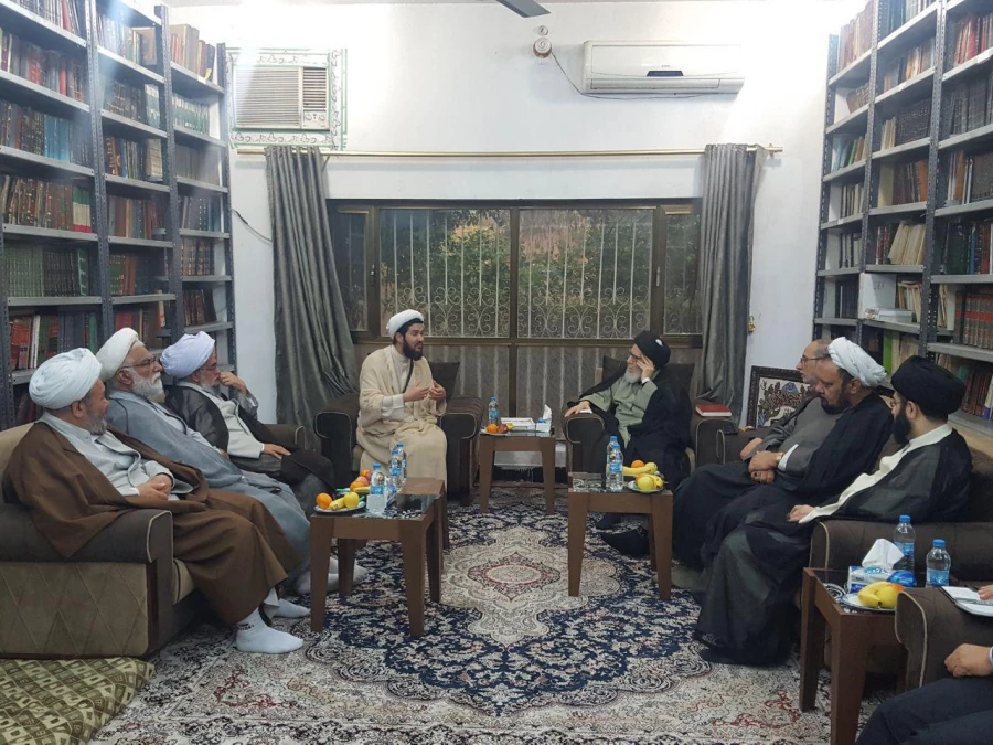 دیدار مسئول بعثه رهبری در عراق با آیت الله قزوینی 5