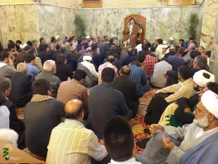 زمزمه عاشقانه دعای کمیل در شامگاه عید مبعث در حرم مطهر امیر المومنین 5