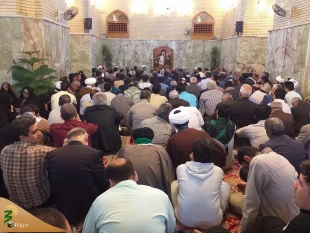 زمزمه عاشقانه دعای کمیل در شامگاه عید مبعث در حرم مطهر امیر المومنین 6