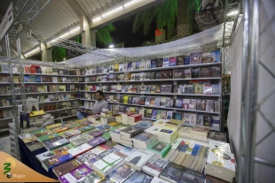 نمایشگاه بین المللی کتاب کربلا با مشارکت ۸ کشور افتتاح شد+ تصاویر  15