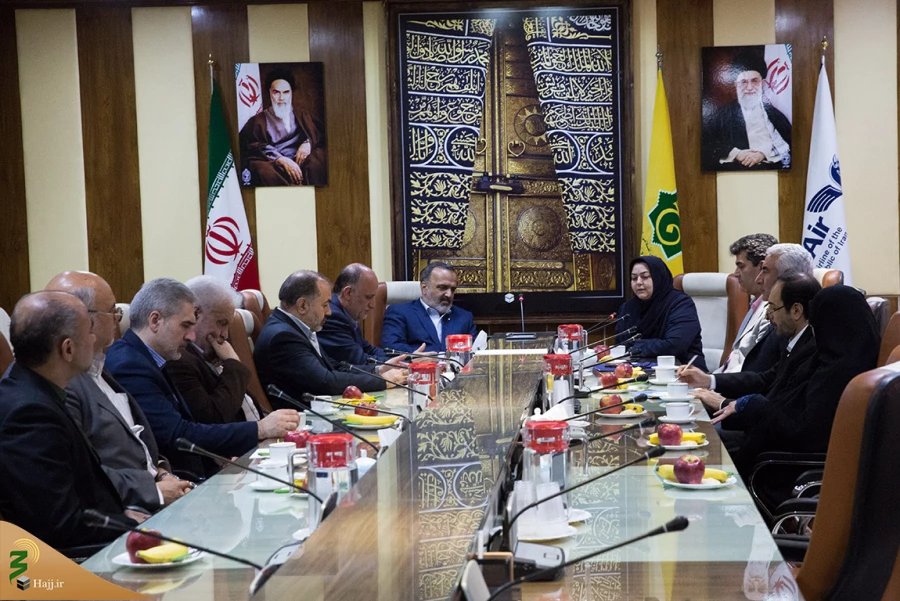 انعقاد توافقنامه همکاری با شرکت هواپیمایی جمهوری اسلامی ایران برای پرواز زائران حج 98 3