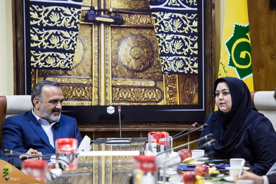 انعقاد توافقنامه همکاری با شرکت هواپیمایی جمهوری اسلامی ایران برای پرواز زائران حج 98 6
