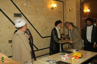 مراسم تودیع و معارفه مسئول دفتر نمایندگی بعثه مقام معظم رهبری در نجف اشرف 8
