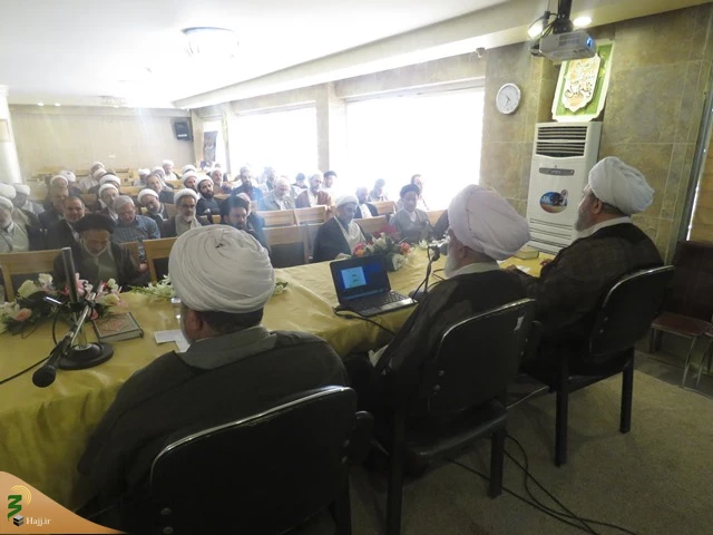 مسئول دفتر نمایندگی بعثه رهبری در عراق : 

اسلام دین اخلاق مدار است  2