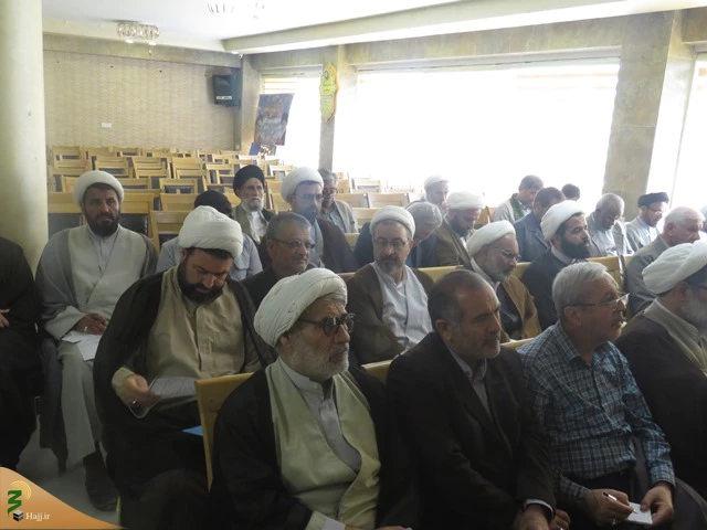 مسئول دفتر نمایندگی بعثه رهبری در عراق : 

اسلام دین اخلاق مدار است  6