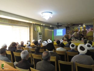 مسئول دفتر نمایندگی بعثه مقام معظم رهبری در عراق:

رسالت روحانیت بیدارسازی و حراست از حریم دین است. 5