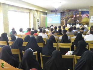 حضرت علی اکبر الگوی مناسبی برای جوانان است. 4