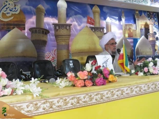 حضرت علی اکبر الگوی مناسبی برای جوانان است. 8