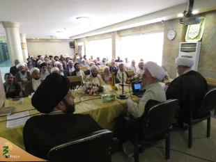 زیات امام حسین در نیمه شعبان مصافحه با همه انبیاء الهی است. 2
