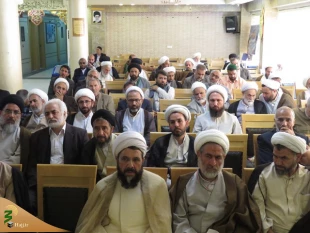 زیات امام حسین در نیمه شعبان مصافحه با همه انبیاء الهی است. 4