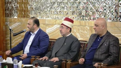 توسط آستان قدس رضوی صورت می گیرد: 


افزایش خدمات به زوار عراقی در مشهد 
 6