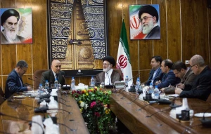 دیدار سفیر تونس  در ایران با نماینده ولی فقیه در امور حج و زیارت