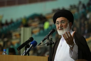 حجت الاسلام والمسلمین قاضی عسکر در همایش آموزشی توجیهی زائران حج تمتع تهران:

ما امروز به عنوان نمایندگان جمهوری اسلامی در حج باید پیام آور وحدت باشیم