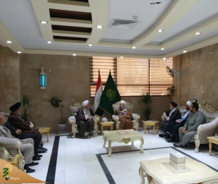 دیدار مسئول دفتر نمایندگی بعثه در نجف اشرف  با آیت الله مصباح یزدی 4