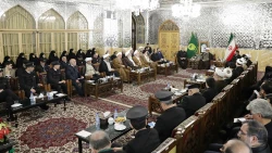 تولیت آستان قدس رضوی در دیدار با سرکشیکان خدام حرم مطهر رضوی:


صاحب آستان قدس رضوی، حضرت رضا (ع) است 
 8