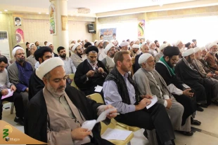 نوافل انسان را به مقام محمود می رساند. 6