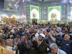 با حضور زائران ایرانی برگزار شد؛

مراسم دعای کمیل در خیمه گاه امام حسین علیه السلام در کربلا 7