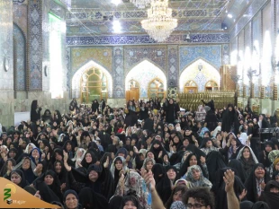 با حضور زائران ایرانی برگزار شد؛

مراسم دعای کمیل در خیمه گاه امام حسین علیه السلام در کربلا 8