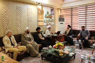 ماه رمضان بهار سیر و سلوک معنوی است. 4