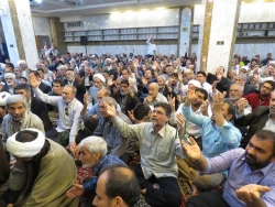 خطیب بعثه رهبری:پرهیز از جدال عامل آبرومندی است.
 6