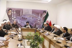 حجت الاسلام والمسلمین نواب:

خاطرات حج گردآوری و به رشته تحریر در آید 2