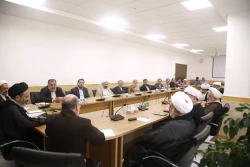 حجت الاسلام والمسلمین نواب:

خاطرات حج گردآوری و به رشته تحریر در آید 7