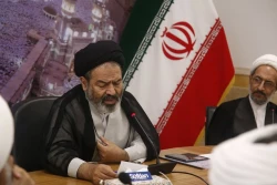 حجت الاسلام والمسلمین نواب:

خاطرات حج گردآوری و به رشته تحریر در آید 8