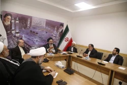 حجت الاسلام والمسلمین نواب:

خاطرات حج گردآوری و به رشته تحریر در آید 9