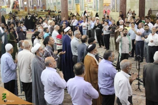 روتیتر: خطیب بعثۀ مقام معظم رهبری در کربلا بیان کردتیتر: اهمیت اتحاد بین مسلمانان در قرآن
 8