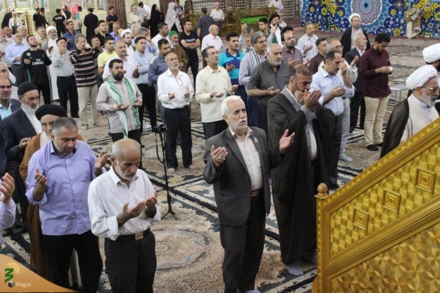 روتیتر: خطیب بعثۀ مقام معظم رهبری در کربلا بیان کردتیتر: اهمیت اتحاد بین مسلمانان در قرآن
 9