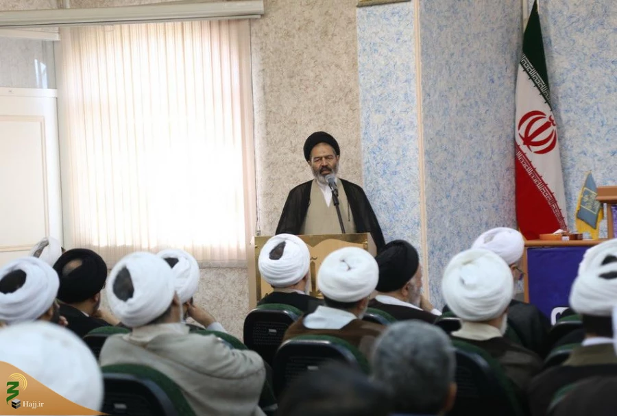 حجت الاسلام والمسلمین نواب:

ارتباط خود را با بدنه حوزه و مراجع حفظ می کنم 2