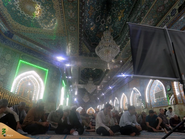 روتیتر: خطیب بعثۀ مقام معظم رهبری در کربلا بیان کرد:

تیتر: نقش ایمان به مبدأ و معاد در شخصیت انسان 5
