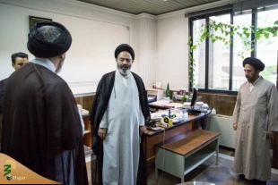 بازدید نماینده ولی فقیه در امور حج وزیارت از واحدهای معاونت فرهنگی 2