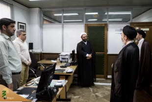 بازدید نماینده ولی فقیه در امور حج وزیارت از واحدهای معاونت فرهنگی 5