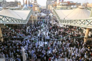 تداوم تشرف زائران و عزاداران به حرم مطهر علوی + تصاویر 