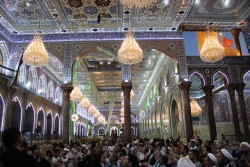 روتیتر: خطیب بعثۀ مقام معظم رهبری در کربلا:تیتر: همراهی با ظالمان از مصادیق ظلم است  2