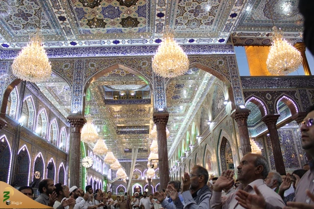 روتیتر: خطیب بعثۀ مقام معظم رهبری در کربلا:تیتر: همراهی با ظالمان از مصادیق ظلم است  4