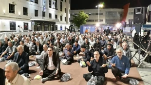 معاون فرهنگی بعثه مقام معظم رهبری در همایش اسرار حج در مشهد: 

تمام اعمال حج دارای ظاهر و باطن است  4