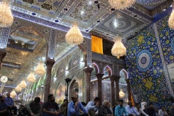 روتیر: خطیب بعثۀ مقام معظم رهبری درکربلا:تیتر: اسلام مکتب عقل و عاطفه است
 12