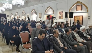 همزمان با سالروز ارتحال امام خمینی (ره) صورت گرفت: 


رونمایی از وصیت نامه و آثار اهدایی امام خمینی (ره) به آستان قدس رضوی
 2