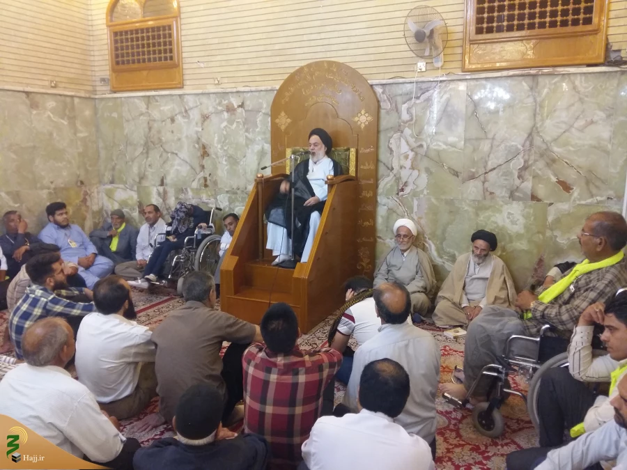 خطیب بعثه رهبری در نجف:
نیکی به پدر و مادر از محبوب ترین اعمال نزد خداوند متعال است . 2