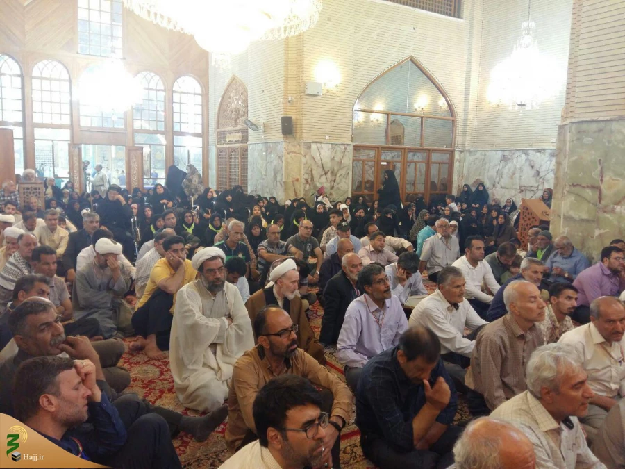 خطیب بعثه رهبری در نجف:
بزرگی و شرافت در پرتو اطاعت و بندگی خداوند است .
 4