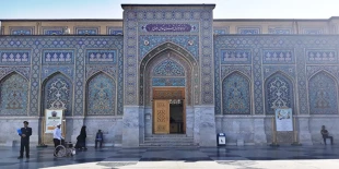 نمایشگاه کتاب، تمبرو تصاویرامام‌خمینی (ره) در کتابخانۀ مرکزی آستان قدس رضوی + عکس 2