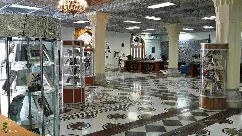 نمایشگاه کتاب، تمبرو تصاویرامام‌خمینی (ره) در کتابخانۀ مرکزی آستان قدس رضوی + عکس 19