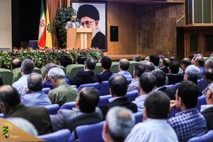 سرپرست حجاج ایرانی: 

خدمت رسانی به حجاج، خدمت رسانی به دین خداست  10