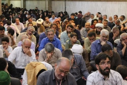 روتیتر: خطیب بعثۀ رهبری تبیین کرد:

تیتر: معنای حقیقی ولایت اهل‌بیت (ع)+فیلم 4