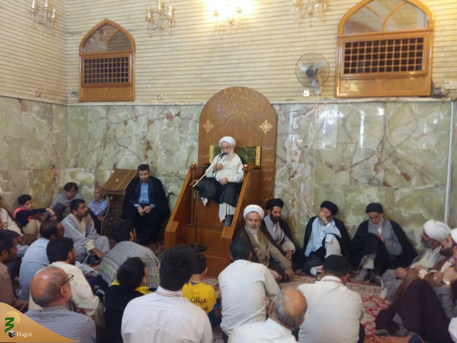 خطیب بعثه رهبری در نجف:
نماز عبادتی است که در هیچ حال ترک نمی شود.
 2