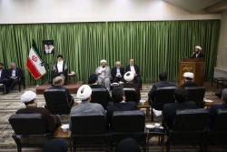 نماینده ولی فقیه در خراسان رضوی در دیدار با شورای هماهنگی و برنامه ریزی جشن های دهه کرامت: 


برنامه های دهه کرامت را با محوریت امام رضا (ع) برگزارکنید  6