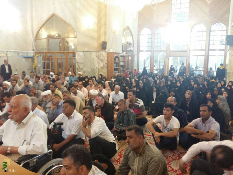 خطیب بعثه رهبری در نجف:
حضور در حرم علوی یک نفحه رحمانی و نسیمی الهی است.
 4